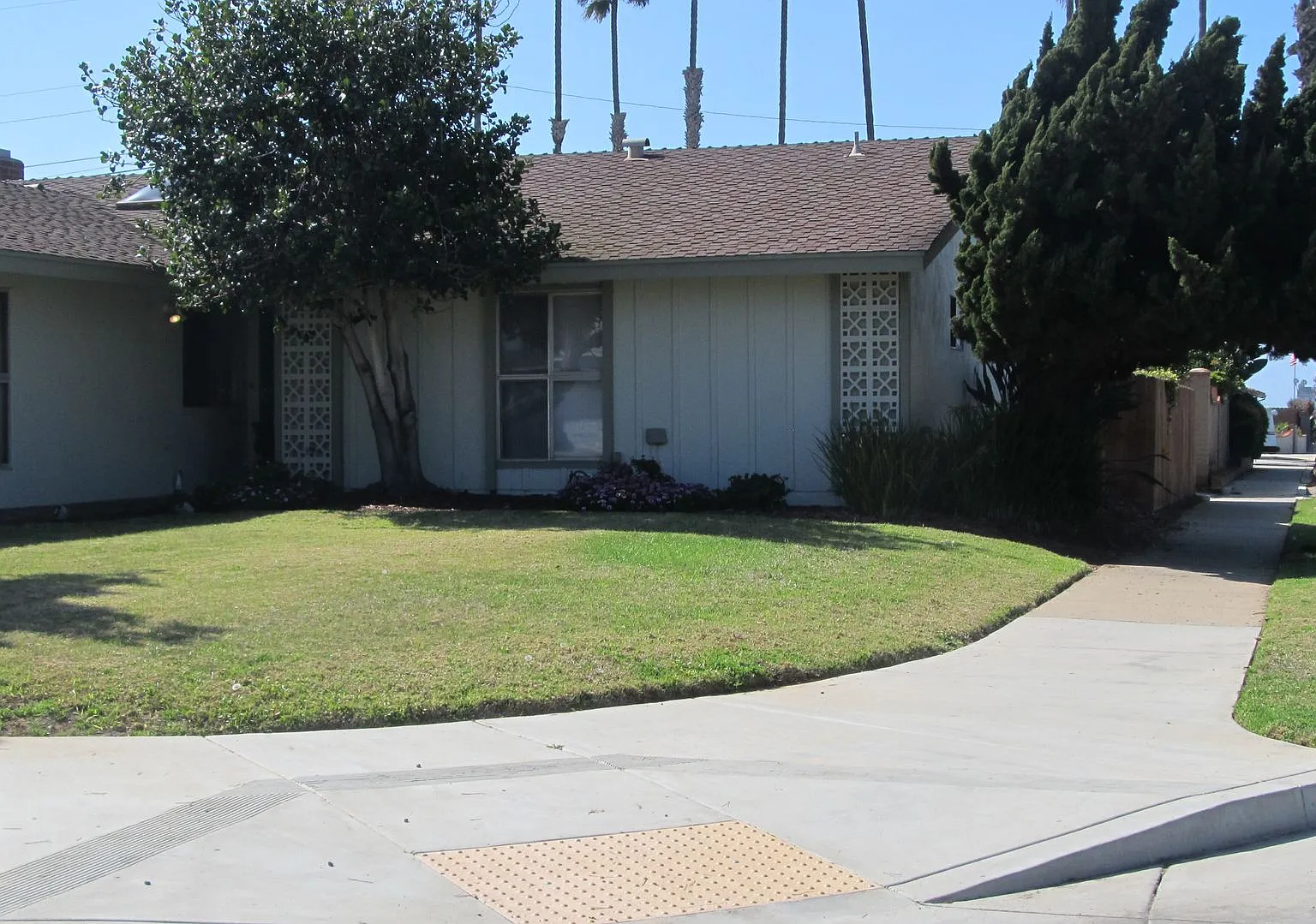 3 bedroom 2 bath house — Photo 2