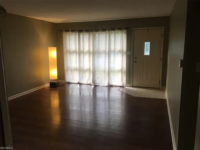 528 Bowman Dr — Photo 1