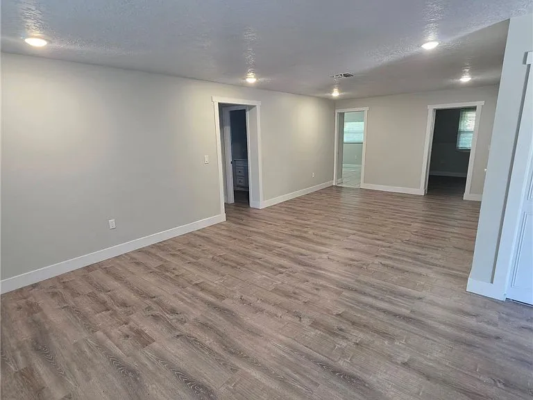 3919 Tangier St — Photo 4