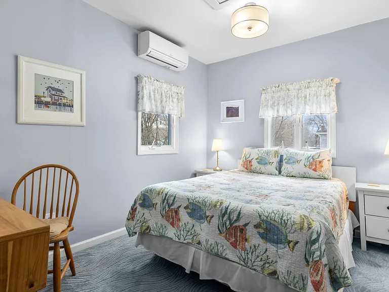 12 Sanger Pl — Photo 7