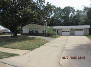 338 Coral Dr SW, Fort Walton Beach, FL 32548