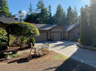 5086 Wood Lake Way, Florence, OR 97439