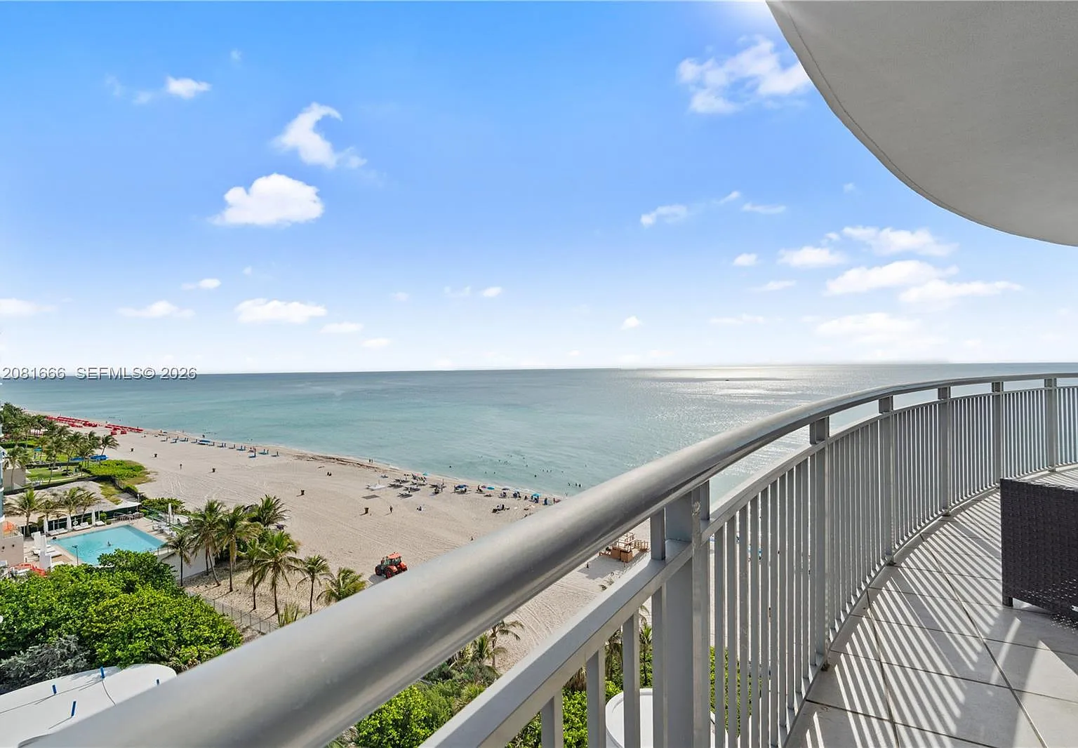 17375 Collins Ave — Photo 1
