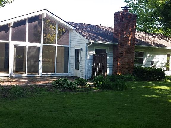 2nd image of 905 S Parkview Dr