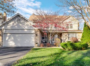 304 Haddon Cir, Vernon Hills, IL 60061