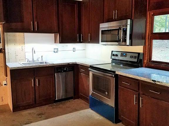 2nd image of 3416 N Cove Dr