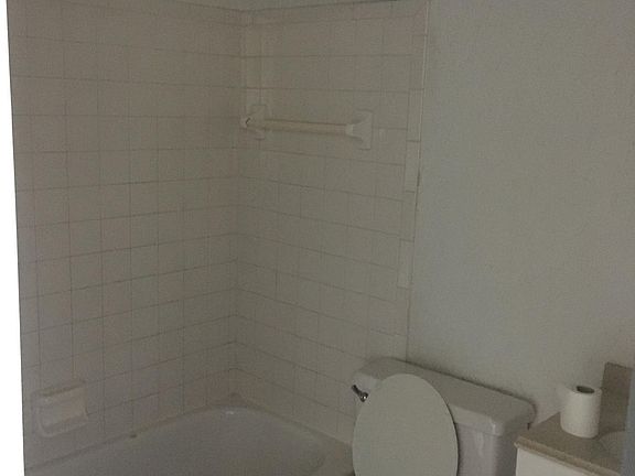 5th image of 2201 Carling Dr #205