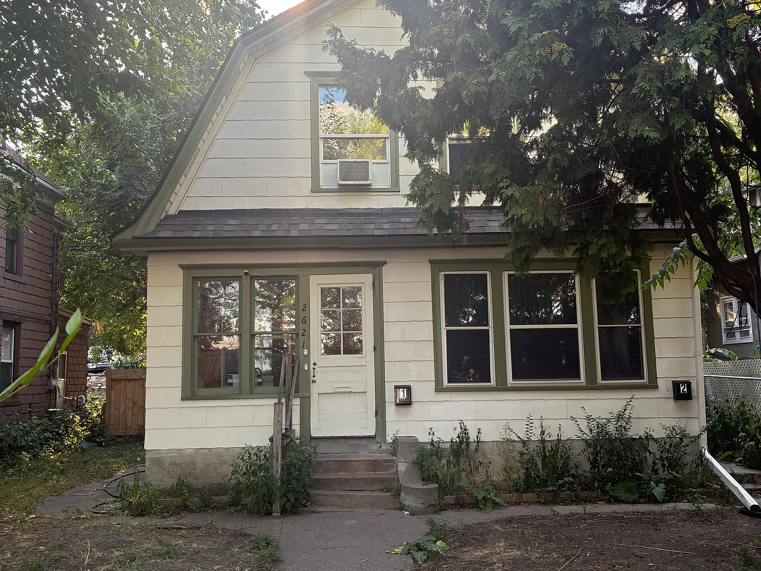 2 bed, 950 sqft, $1,200 — Photo 1