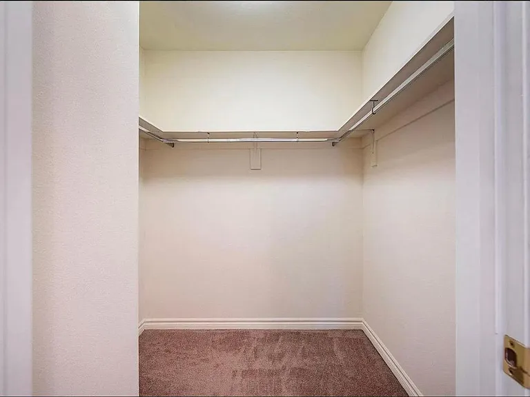 11630 Hamlin St #2 — Photo 5