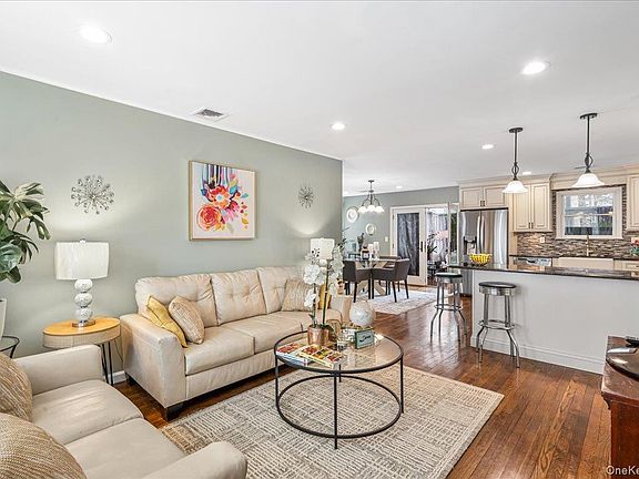 2nd image of 18 Robert Drive