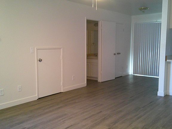 5th image of 4781 N Polk Ave #154