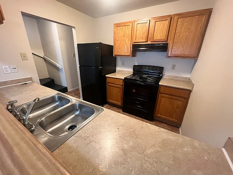 1859 Southpointe Dr #3 — Photo 5