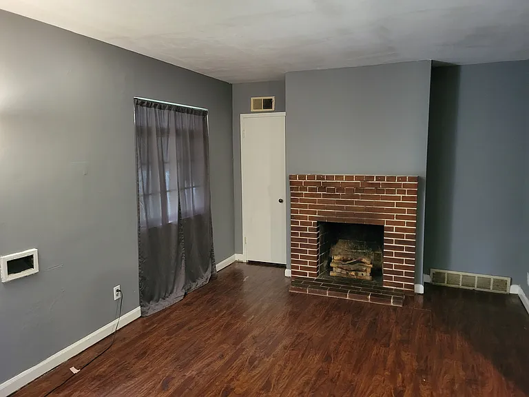 1941 Mora Ln — Photo 13