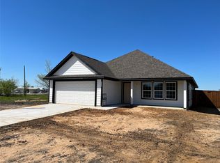 280 Sunnyside Dr, Trenton, TX 75490