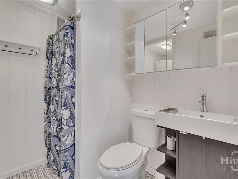2337 Shirley Dr — Photo 32
