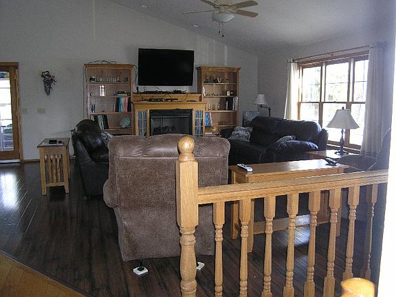 4th image of 2411 Water St