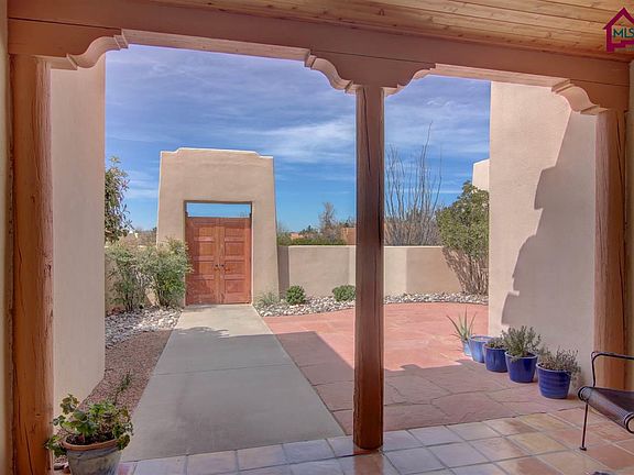 4th image of 4422 Superstition Dr