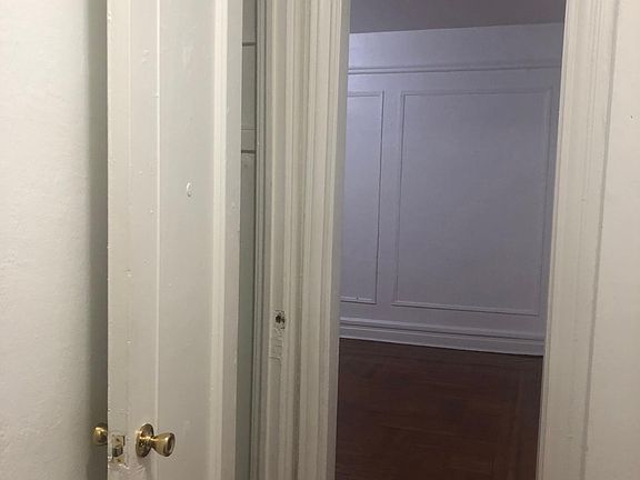 4th image of 175 Crary Ave Floor 1