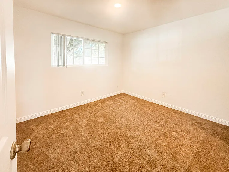 8850 Olive Ln #25 — Photo 5