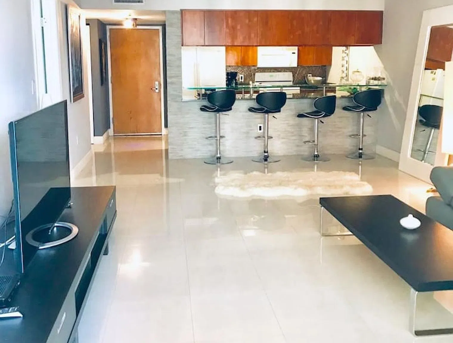 1 bed, 1.0 bath, $5,073 — Photo 1