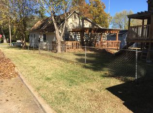 1744 W Walnut St, Springfield, MO 65806