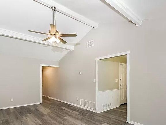 3rd image of 406 Bart St