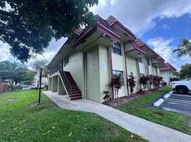 3251 NW 104th Ave, Pompano Beach, FL