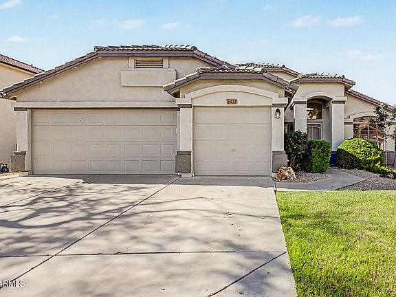 3rd image of 6422 W LARIAT Lane