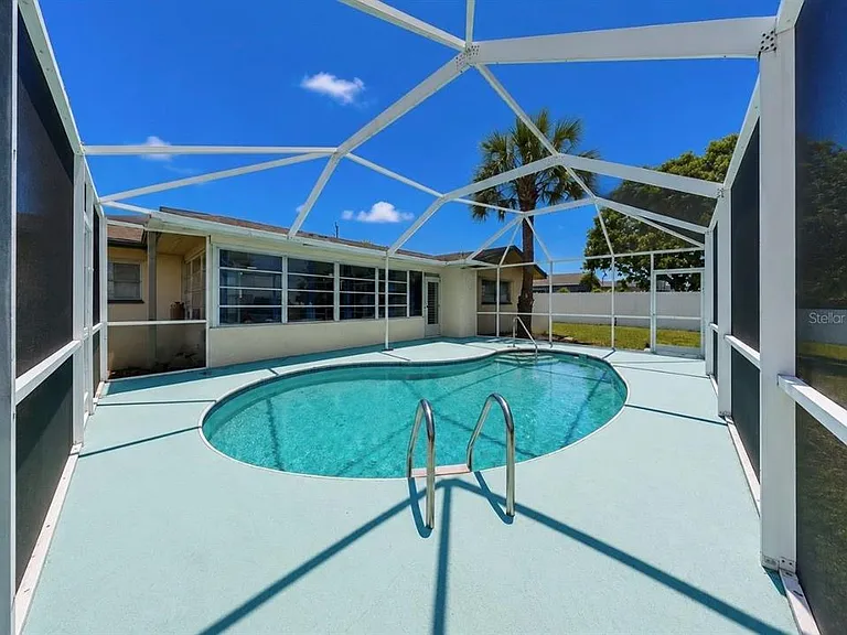 1725 Bikini Ct — Photo 33
