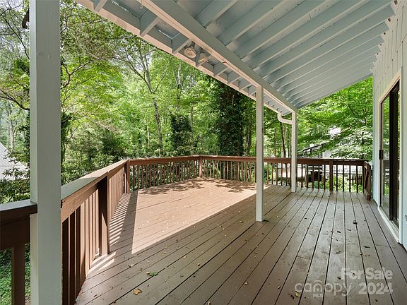 3rd image of 91 Gail Dr