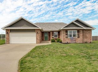 4711 S 125th Rd, Bolivar, MO 65613