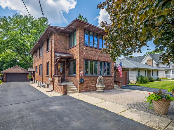 82 S Williams St, Crystal Lake, IL 60014