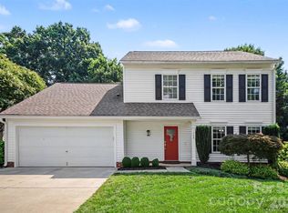 138 Nahcotta Dr, Mooresville, NC 28115