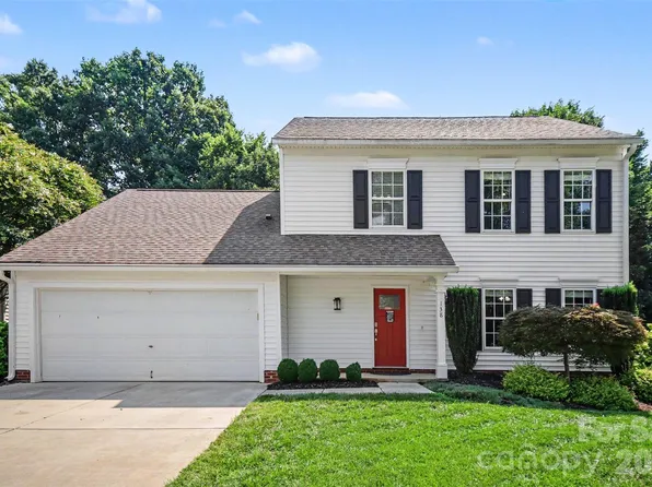 138 Nahcotta Dr, Mooresville, NC 28115