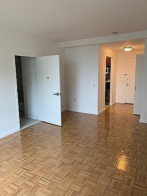 1st image of 888 Main St #433