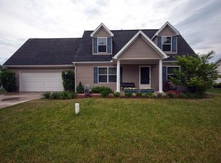 29913 Roscommon Dr, Elkhart, IN 46514