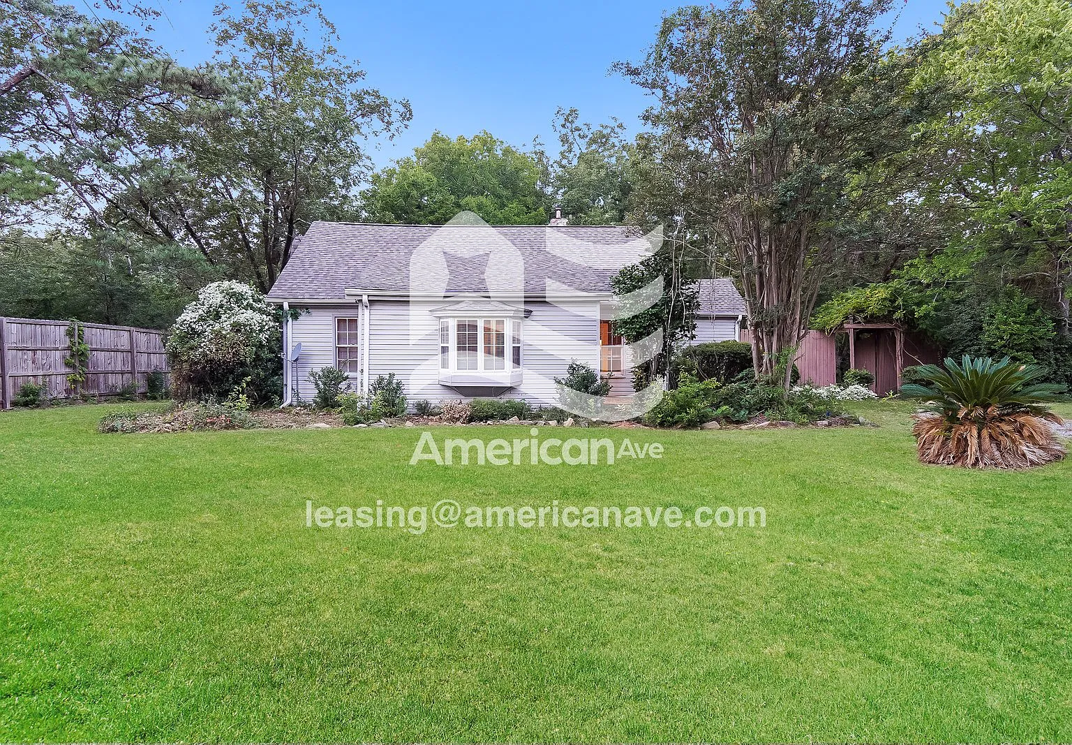2 bed, 1.0 bath, 1334 sqft, $1,024 — Photo 1