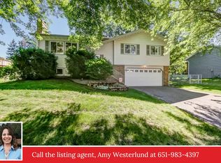 4236 Heritage Dr, Vadnais Heights, MN 55127