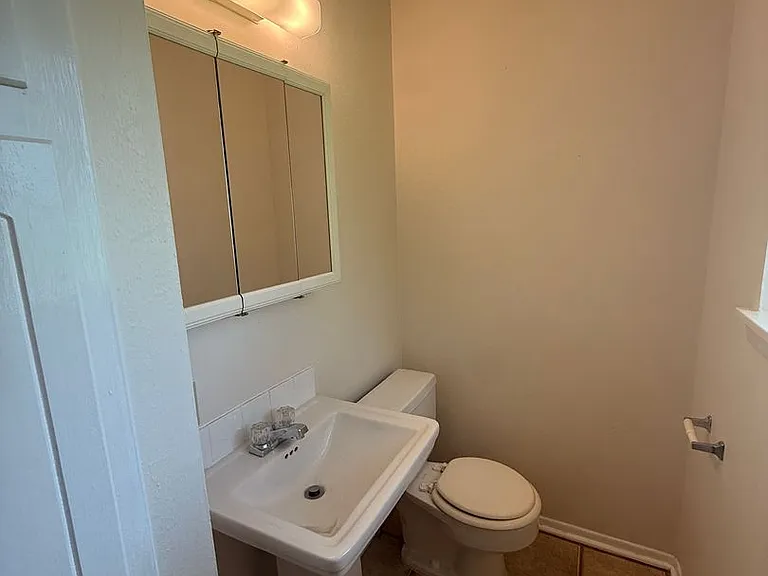 3979 Stuart Ave — Photo 17
