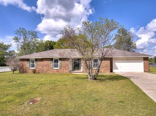 440 Planters Dr, Sumter, SC 29154