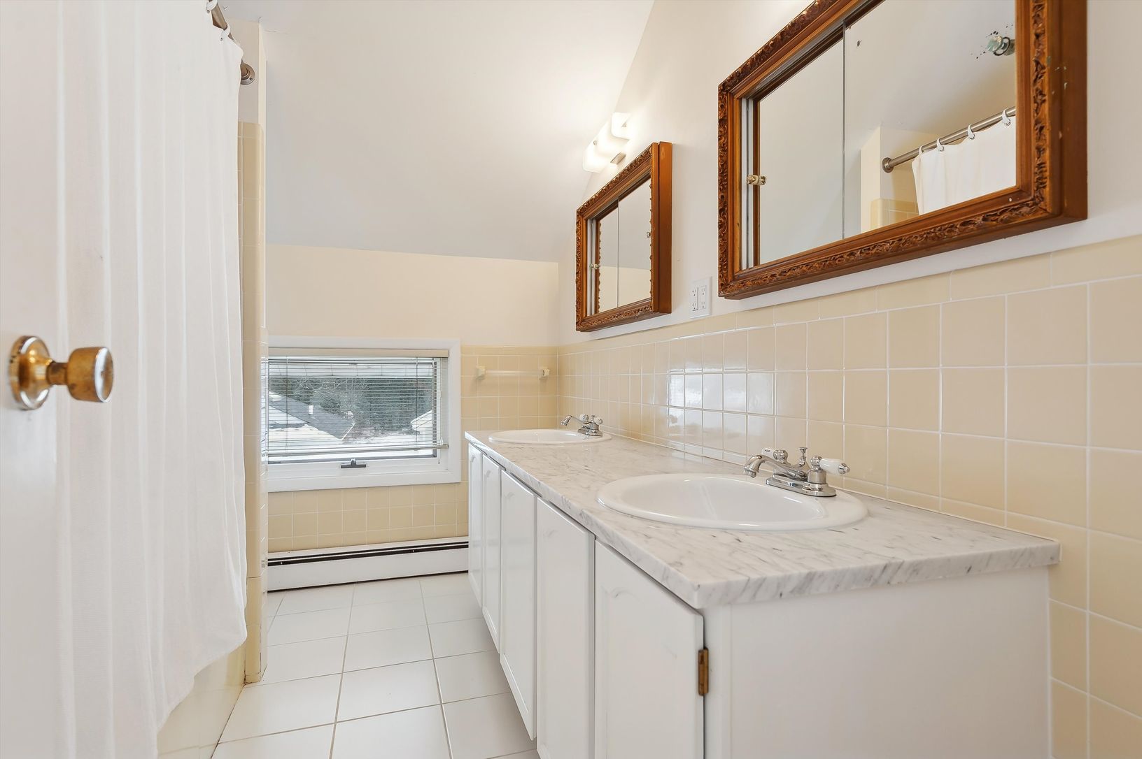  2nd Floor Guest Bath