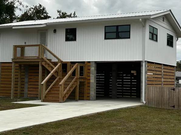 22318 Lakeview Ln, Panama City Beach, FL 32413