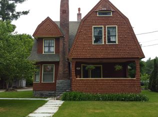 39 Elm Street, Manchester Center, VT 05255