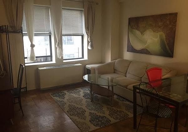 1st image of 150 W 51st St APT 1501