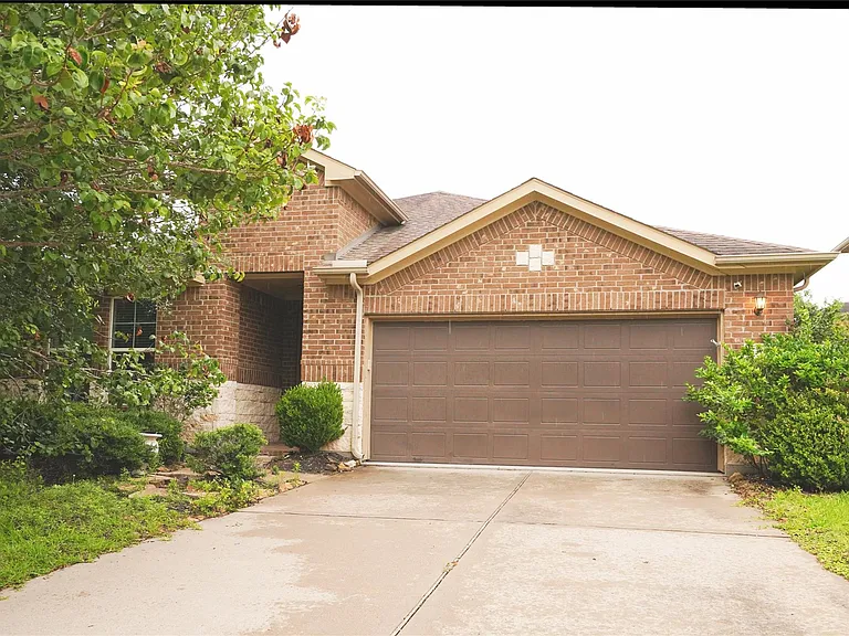 3303 Windsor Ranch Ln — Photo 1