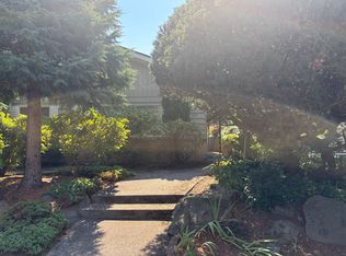345 & 347 NW 46th St, Seattle, WA 98107