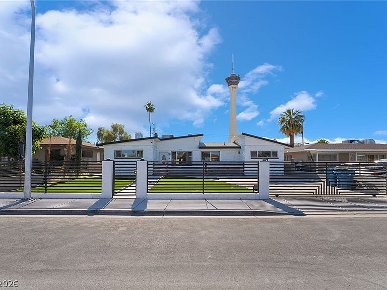 2200 Santa Ynez Dr, Las Vegas, NV