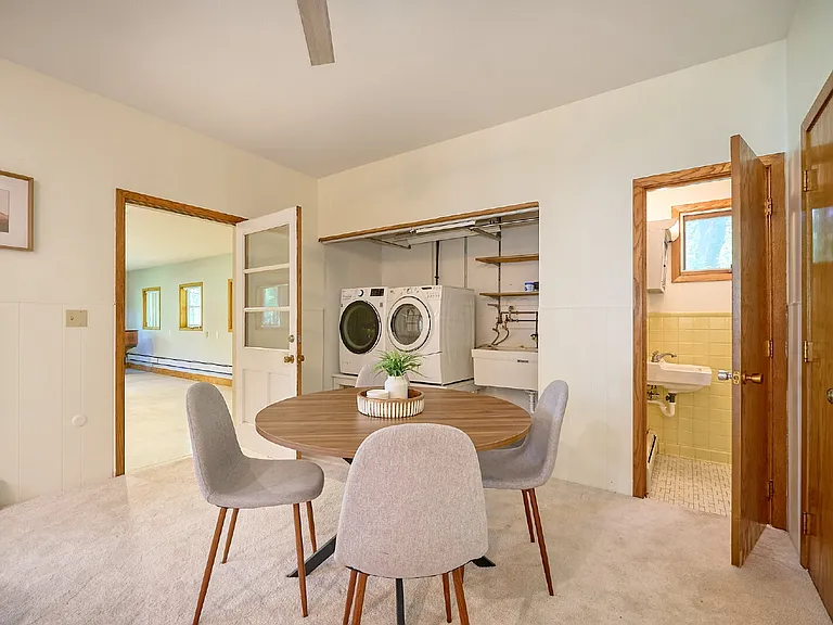 565 Transit Ave — Photo 28