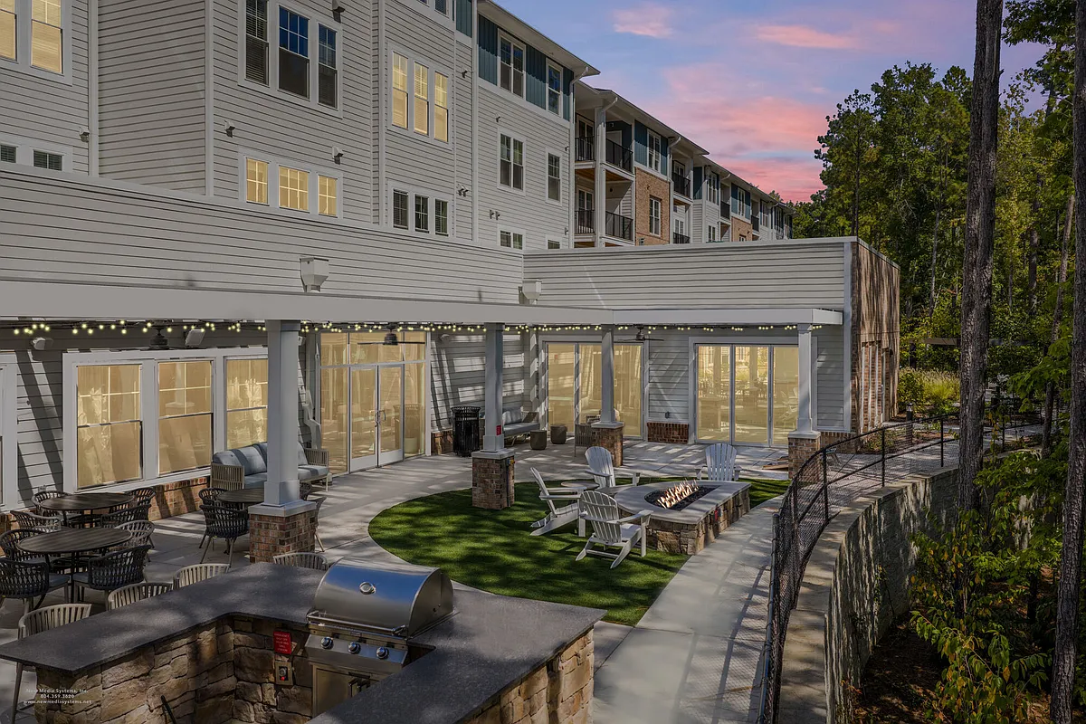 Building Photo - Acclaim at Cary Pointe
