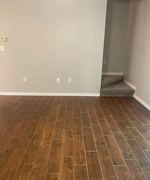 102 Church Ave SE #C — Photo 4